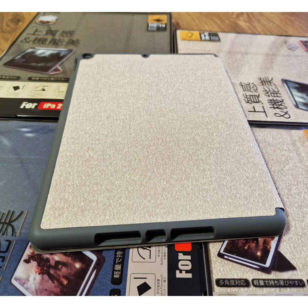 Чохол REMAX Chan Series Leather Case PT-10 for all iPad 10.2“ (2019-2022) бежевий + відсік для стілусу